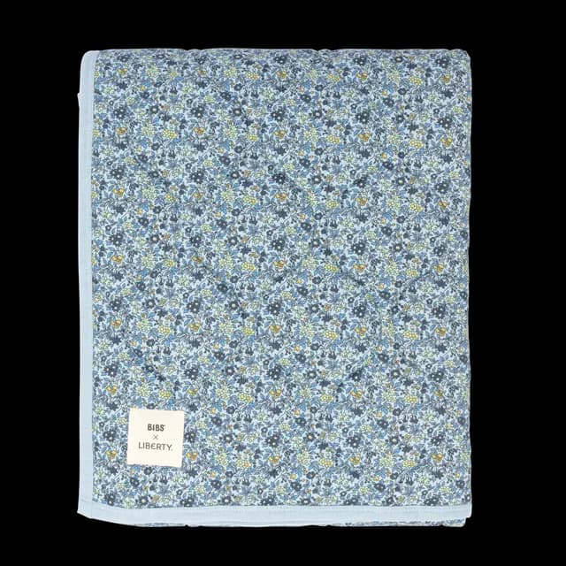 BIBS x Liberty Quilted Blanket Chamomile Lawn Baby Blue