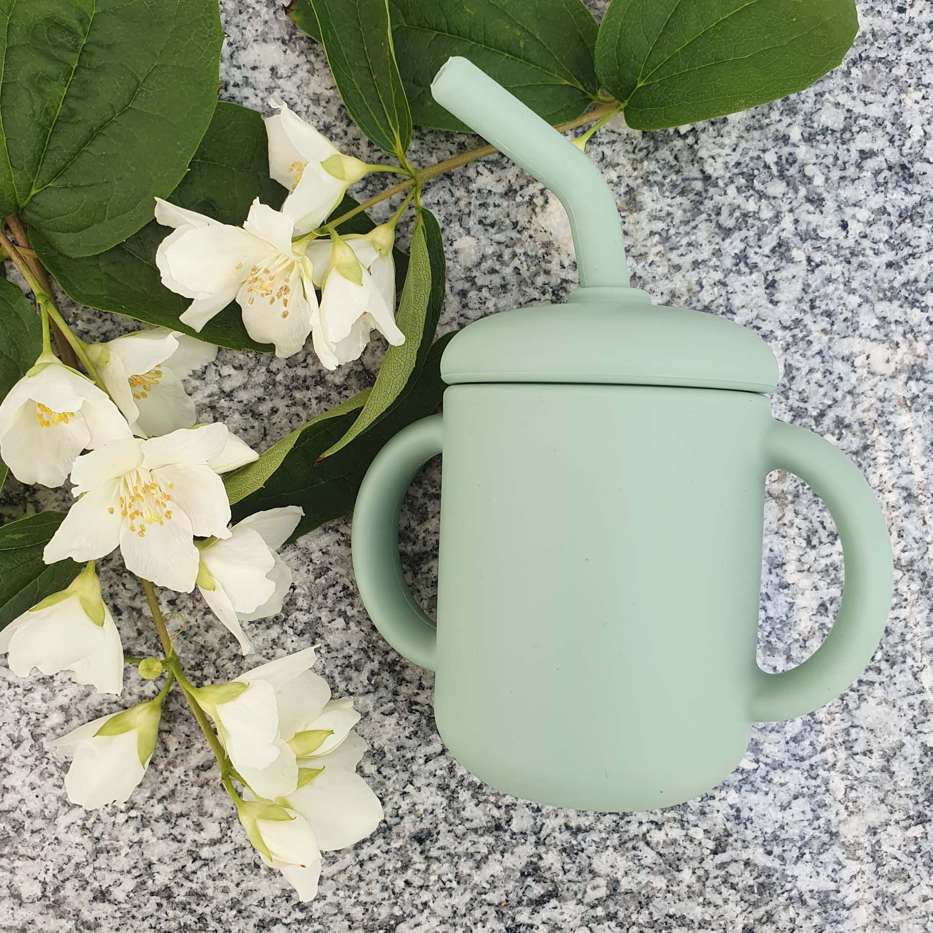 Summerville Mugg med Sugrör Silikon Cameo Green 2