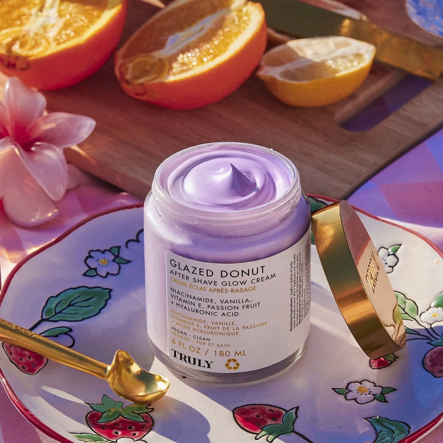 Truly Glazed Donut Glow Cream 180 ml 2