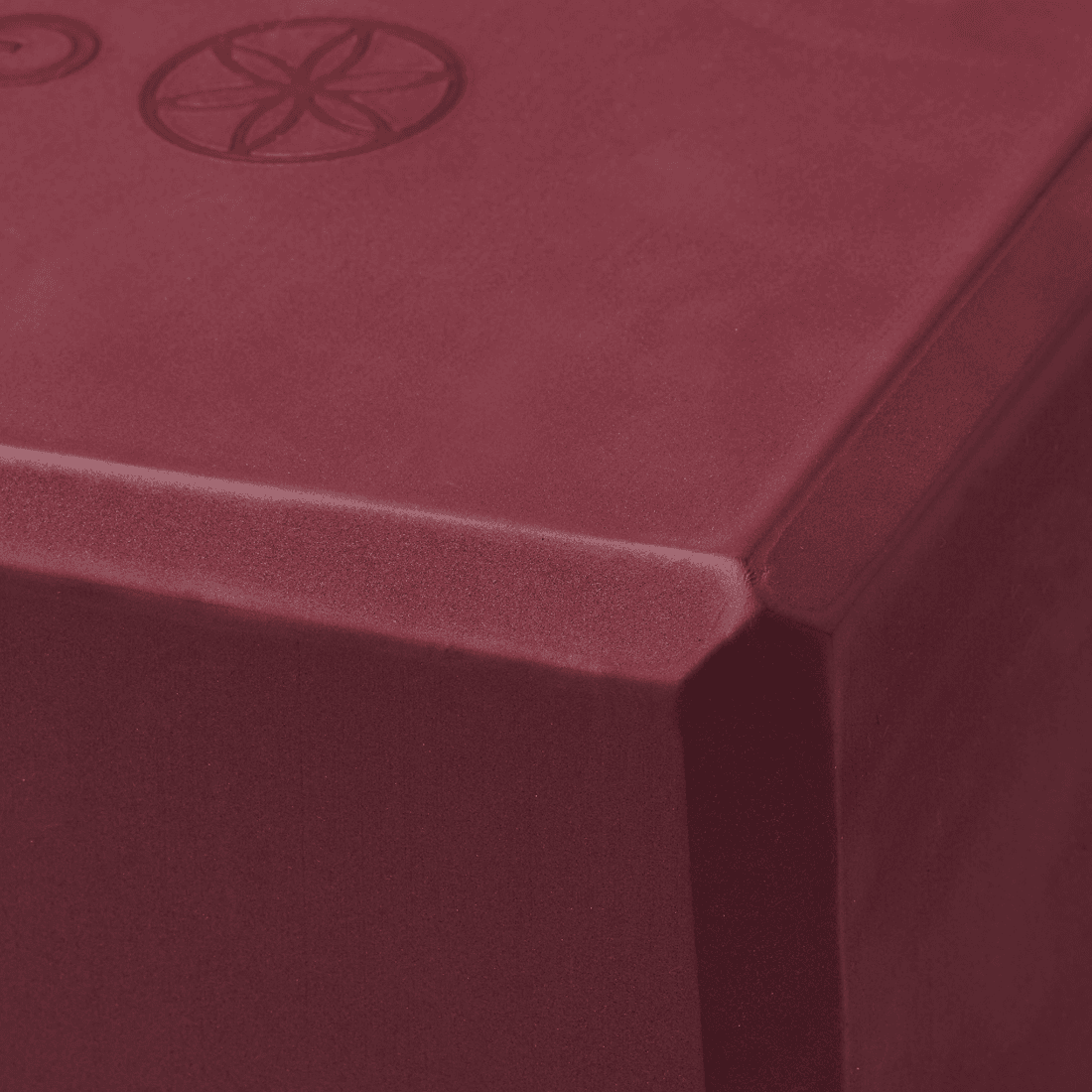 Gaiam Yoga Block Solid Cherry 4