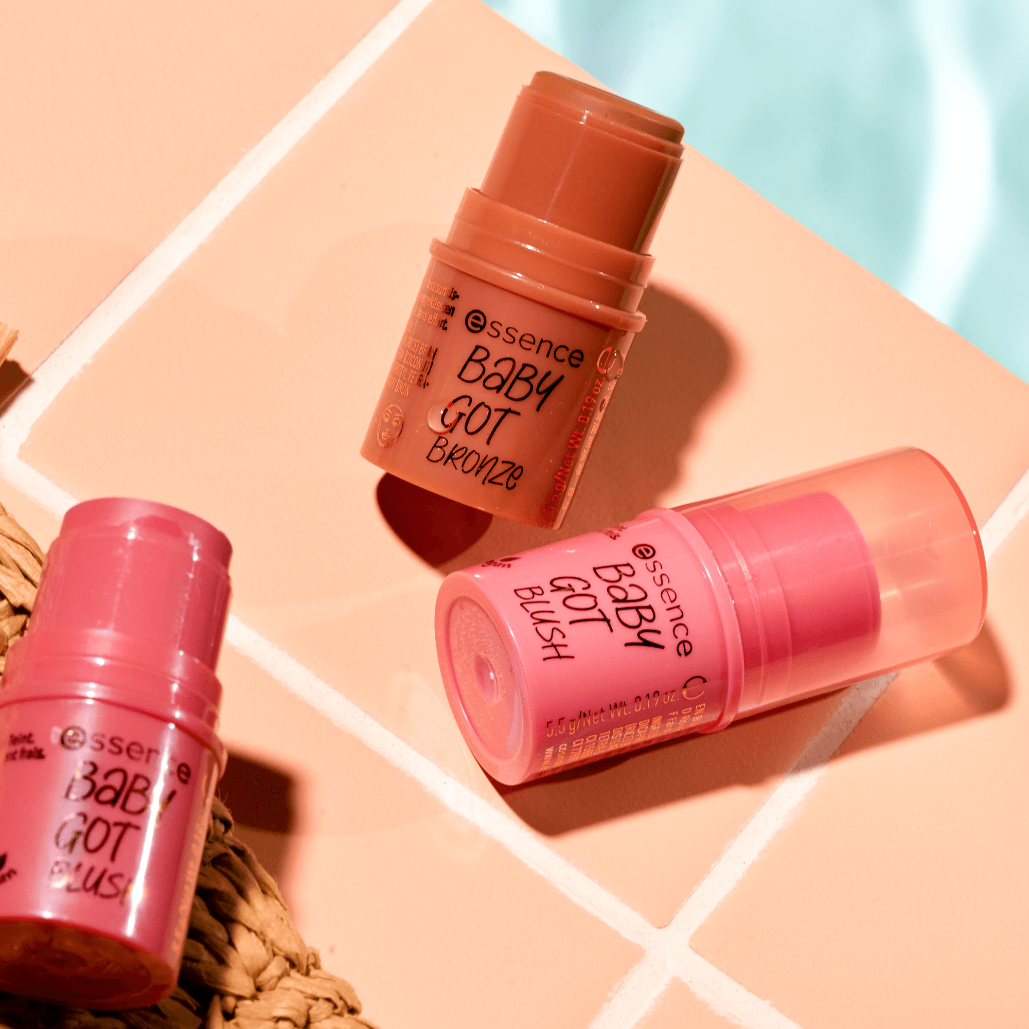 essence Baby Got Bronze Bronzing Stick 10 5,5 g 4