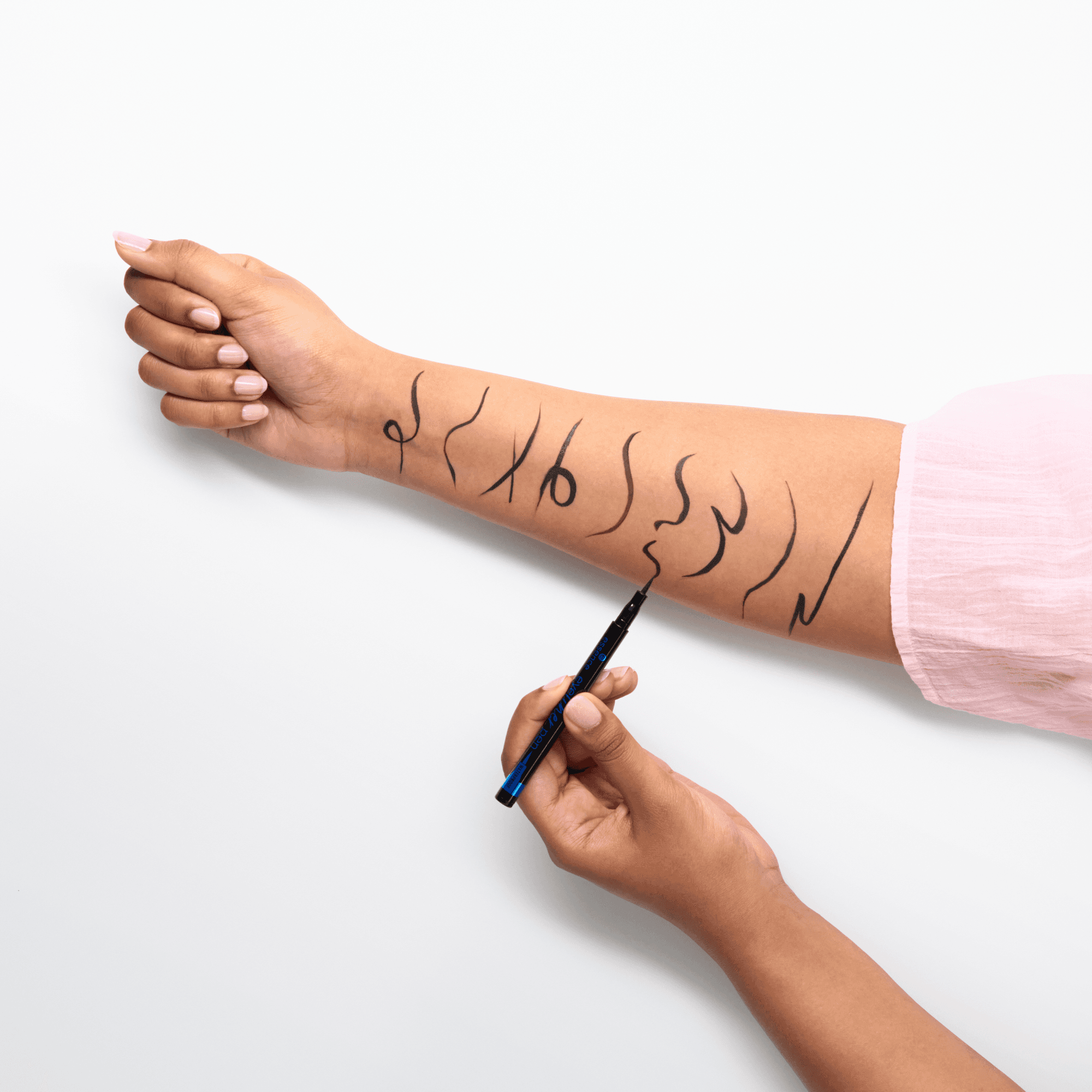 essence Eyeliner Pen Waterproof 01 1 ml - produktbild 3