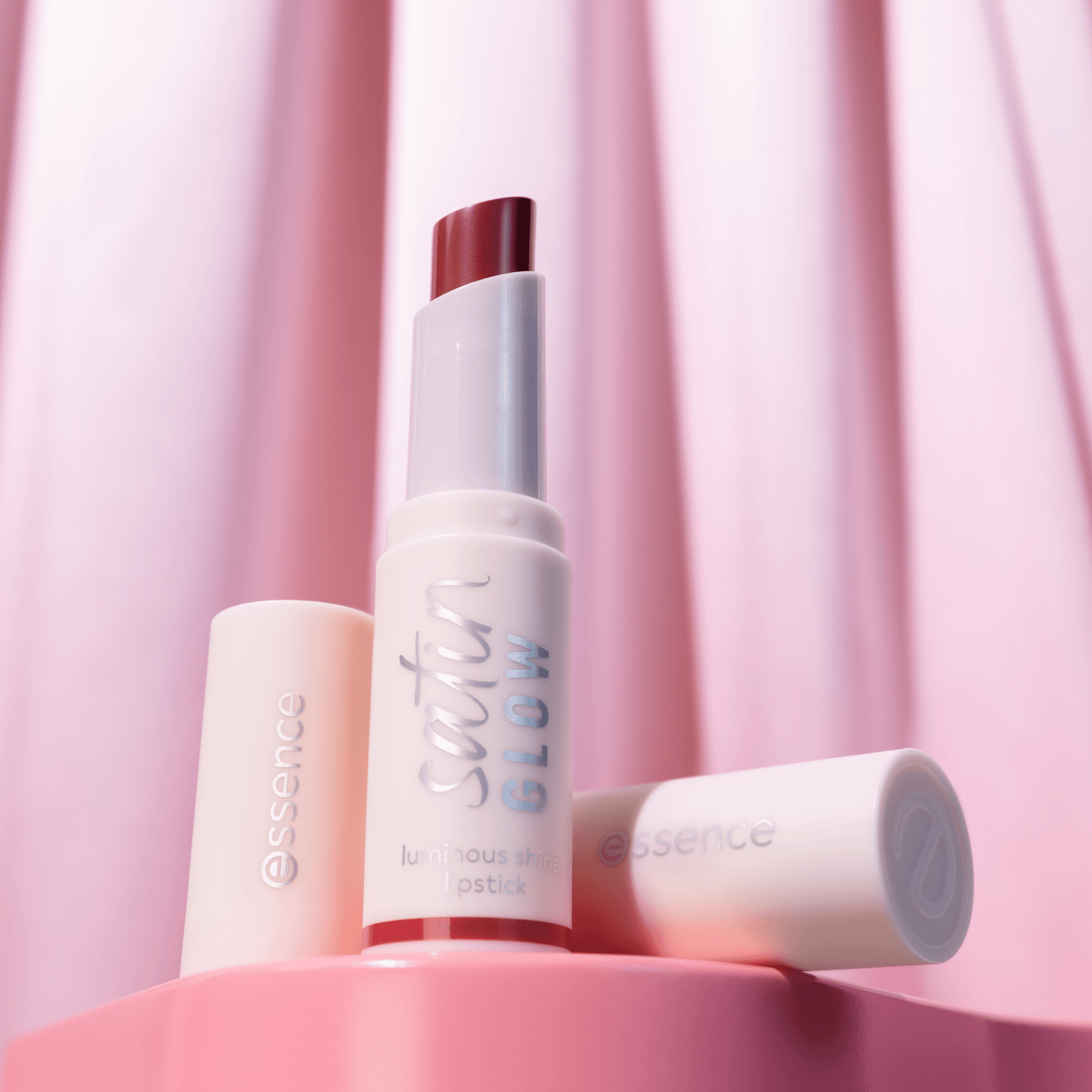 essence Satin Glow Luminous Shine Lipstick 03 3,5 g - produktbild 4