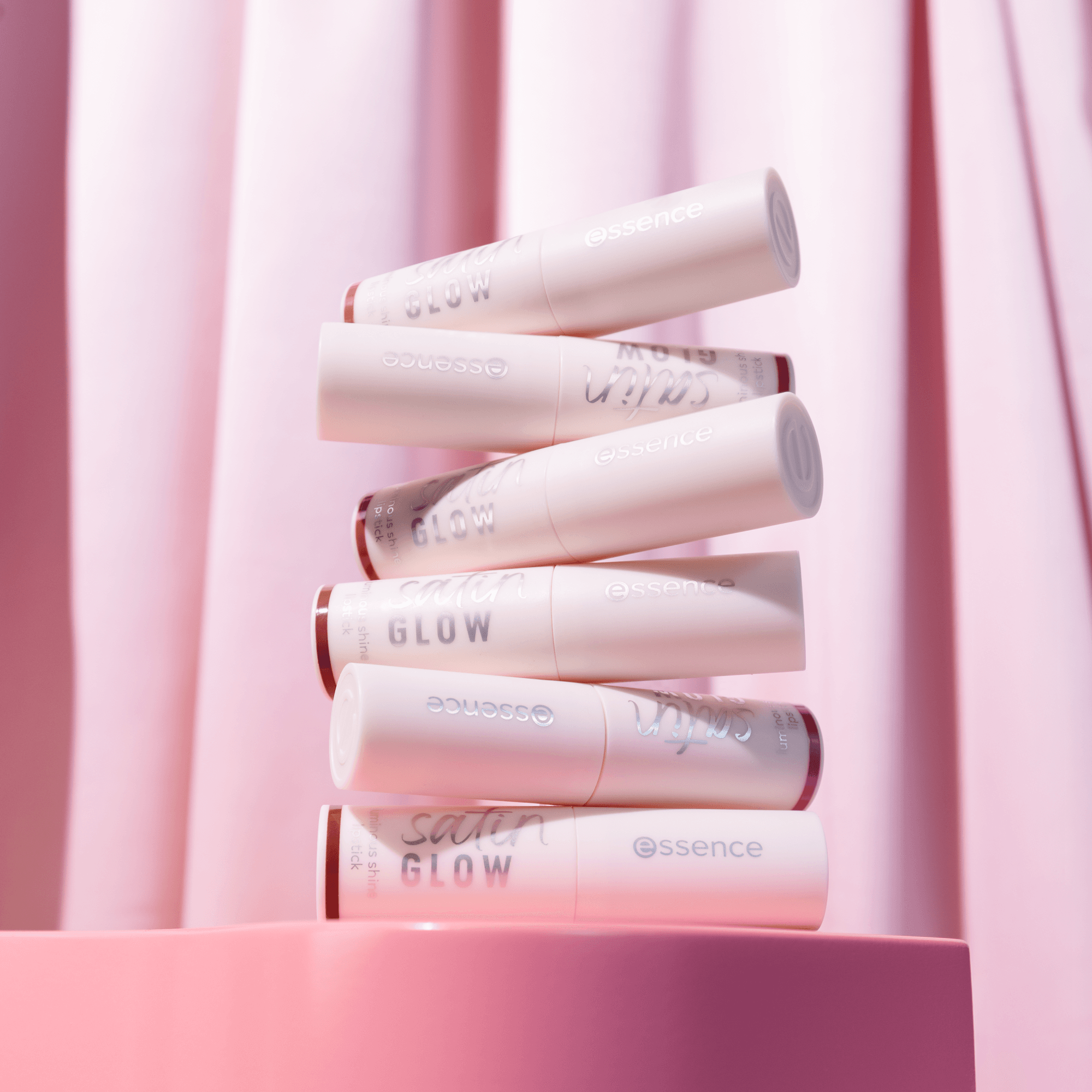 essence Satin Glow Luminous Shine Lipstick 03 3,5 g - produktbild 5