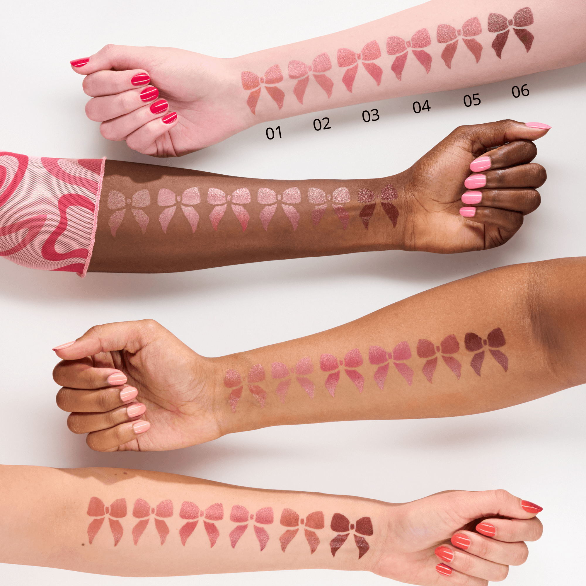 essence Satin Glow Luminous Shine Lipstick 04 3,5 g - produktbild 3