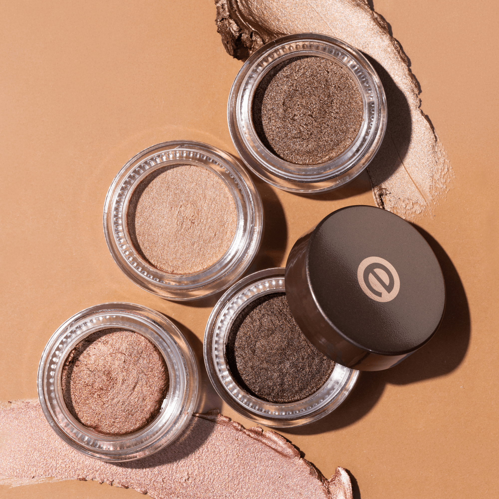 essence Cream Eyeshadow 03 Oyster 5 g - produktbild 4