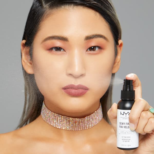 NYX Professional Makeup Make Up Setting Spray Dewy Finish/Long Lasting 2 60 ml - produktbild 4
