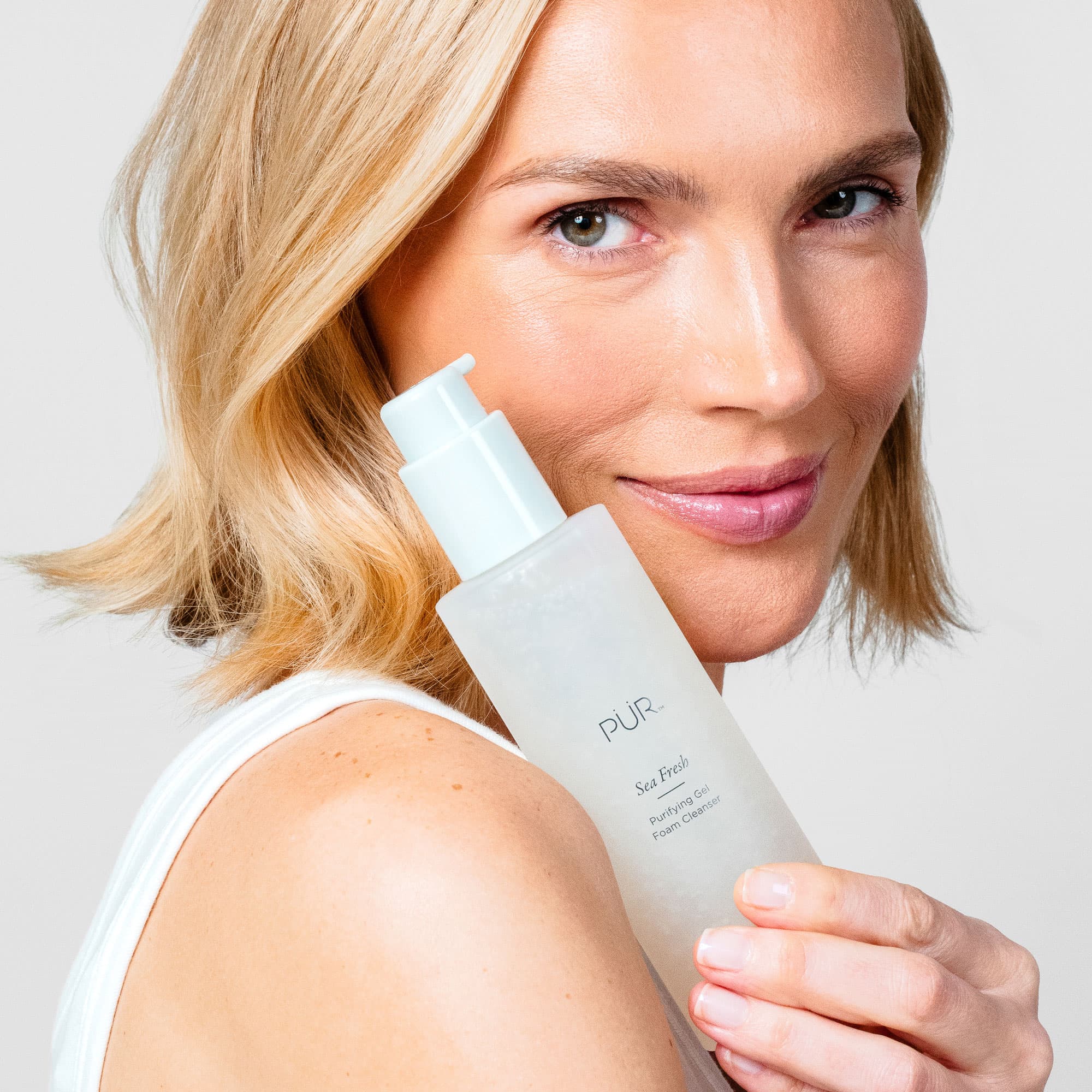 PÜR Sea Fresh Purifying Gel Foam Cleanser 150 ml 5