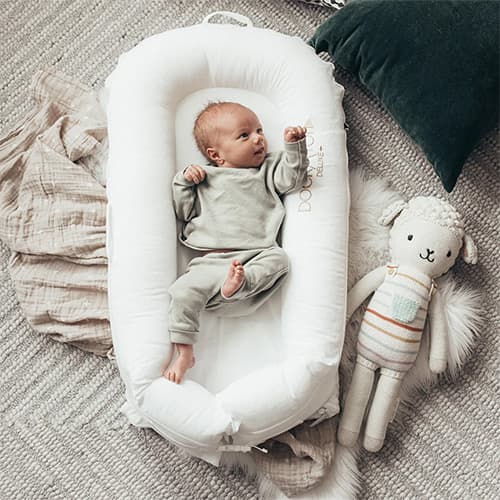 DockATot Deluxe+ Babynest Pristine White 2
