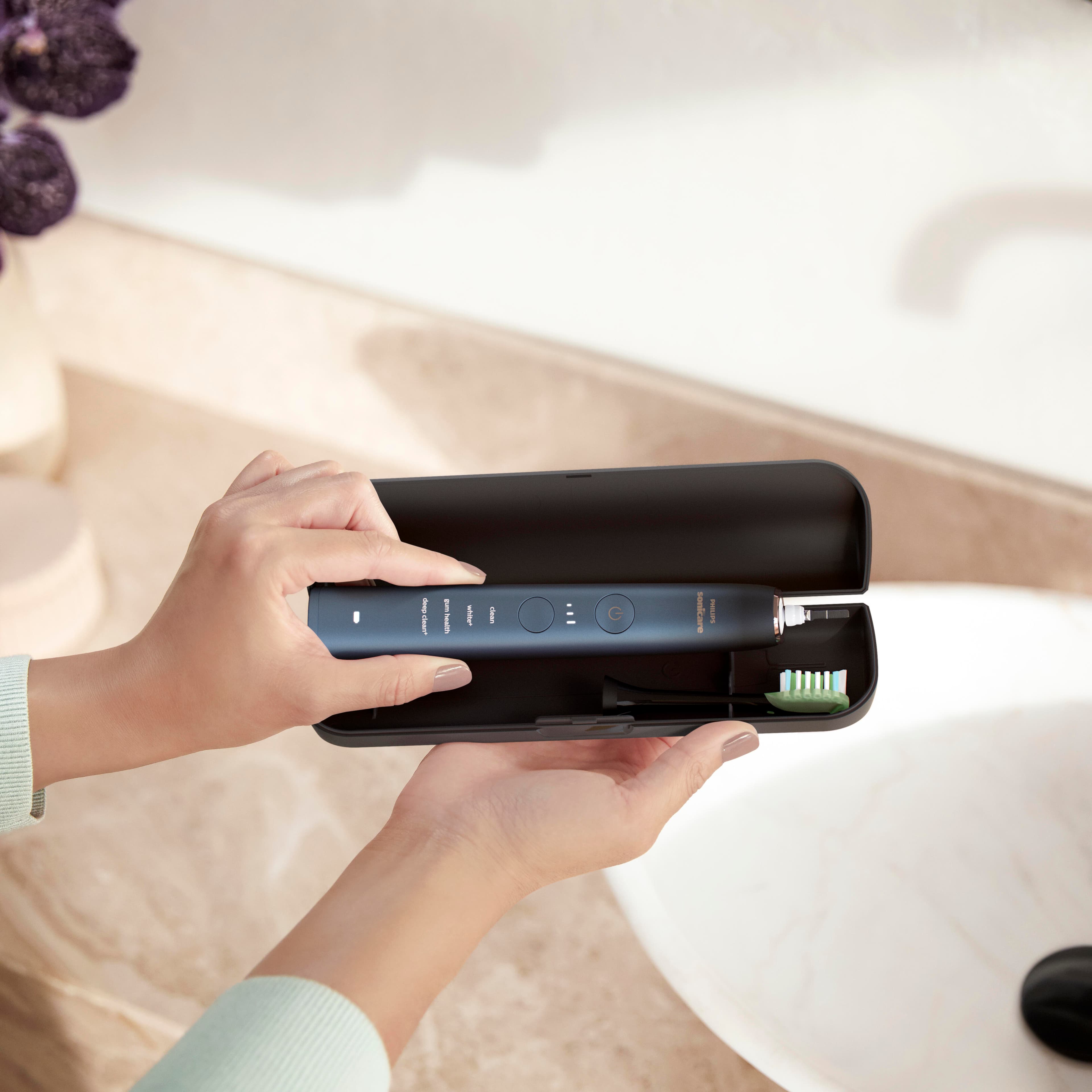 Philips Sonicare Diamond Clean 9000 Special Edition HX9911/84 Mörkblå 5