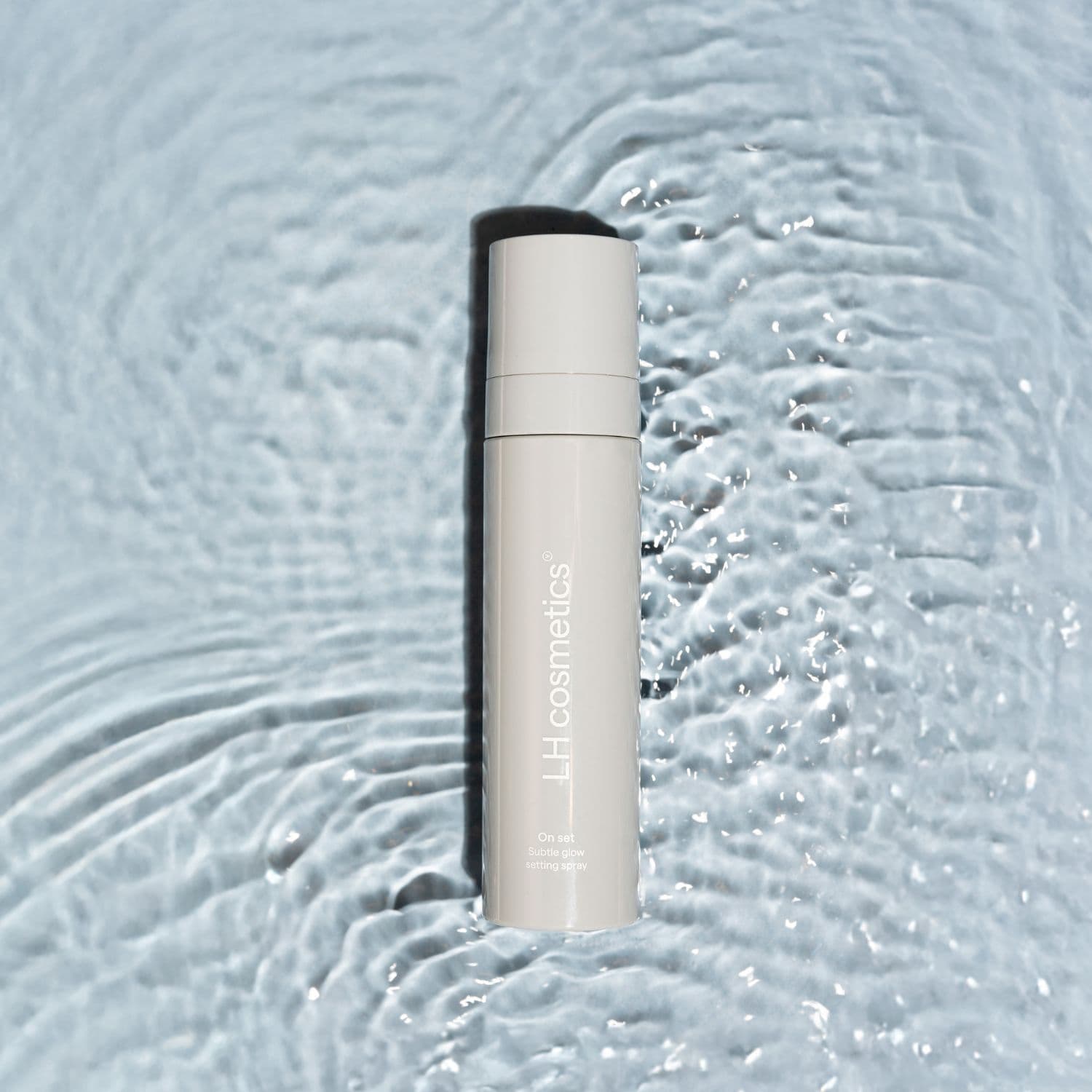 LH cosmetics On Set Subtle Glow Setting Spray 100 ml - produktbild 2