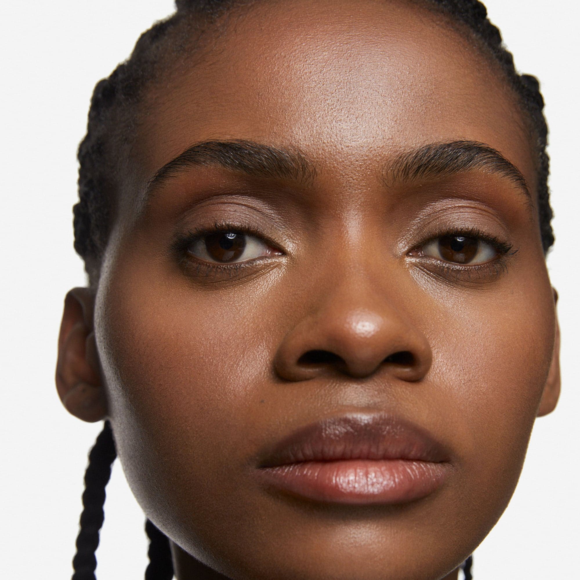 Inglot Skin Focused Care Face Foundation SPF50+ Deep Amber 30 ml - produktbild 4