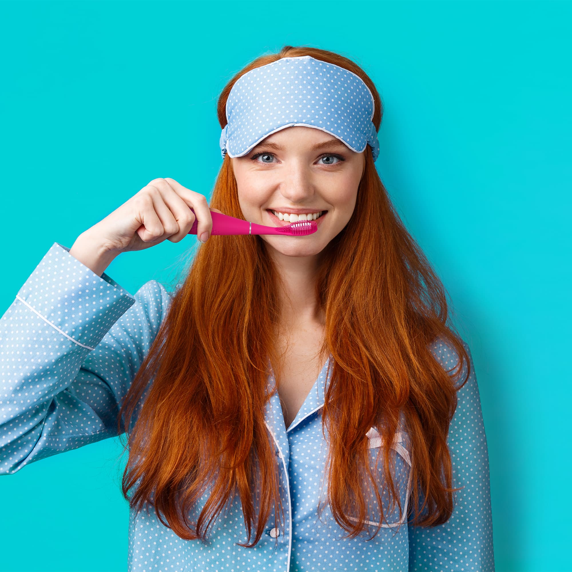 FOREO ISSA 4 Smile Sonic Toothbrush Wild Strawberry 3