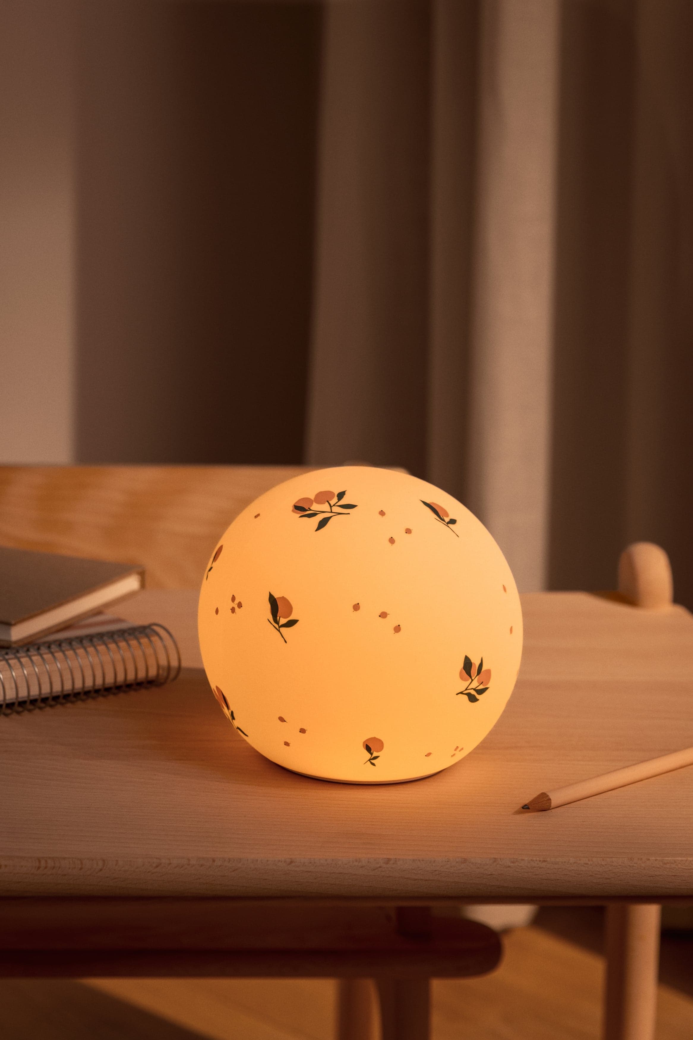 LIEWOOD Yuki Nattlampa Peach/Sea Shell - produktbild 4