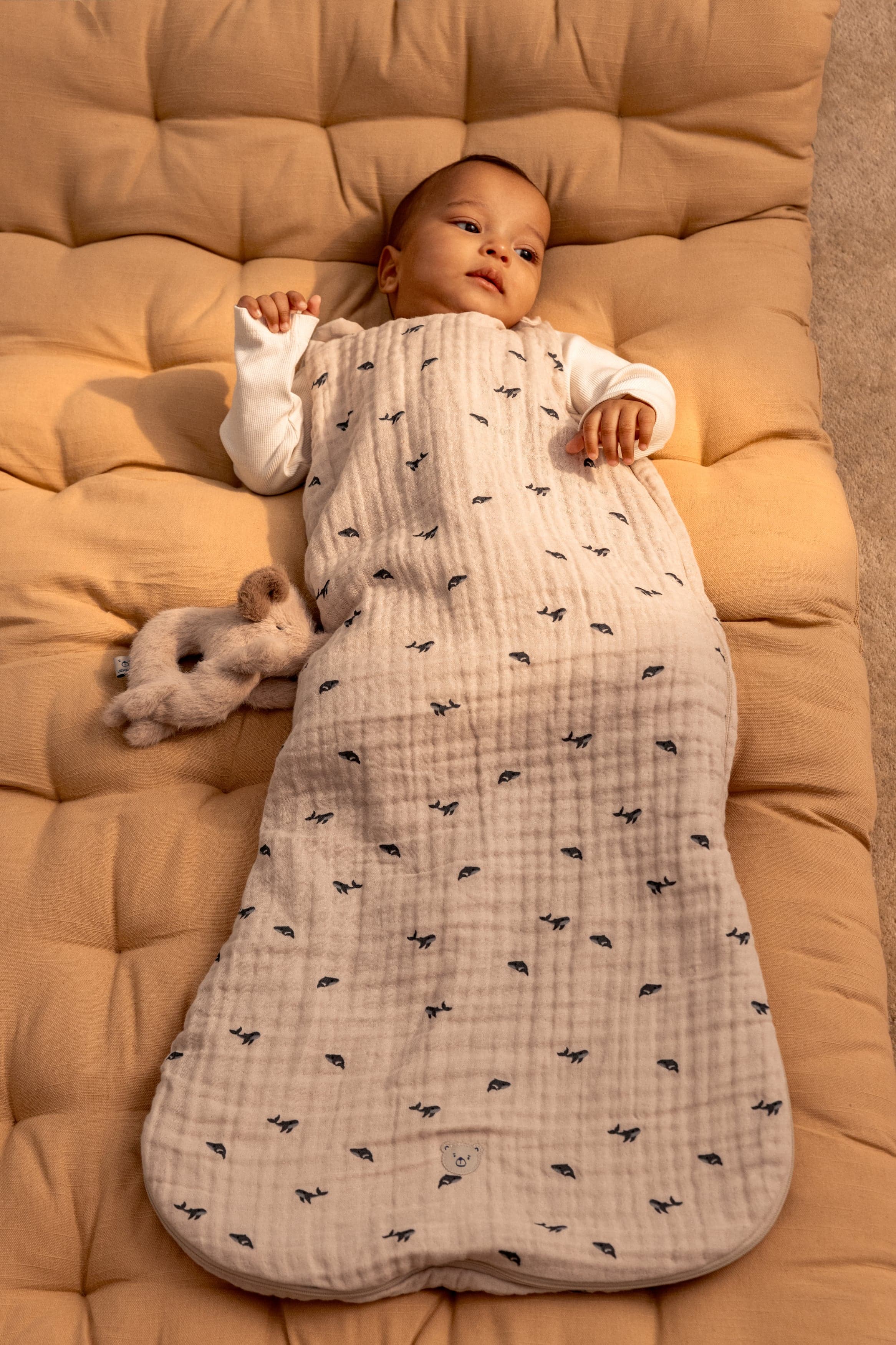 LIEWOOD Flora Sovpåse Mini Whale/Sandy strl 68/80 - produktbild 3