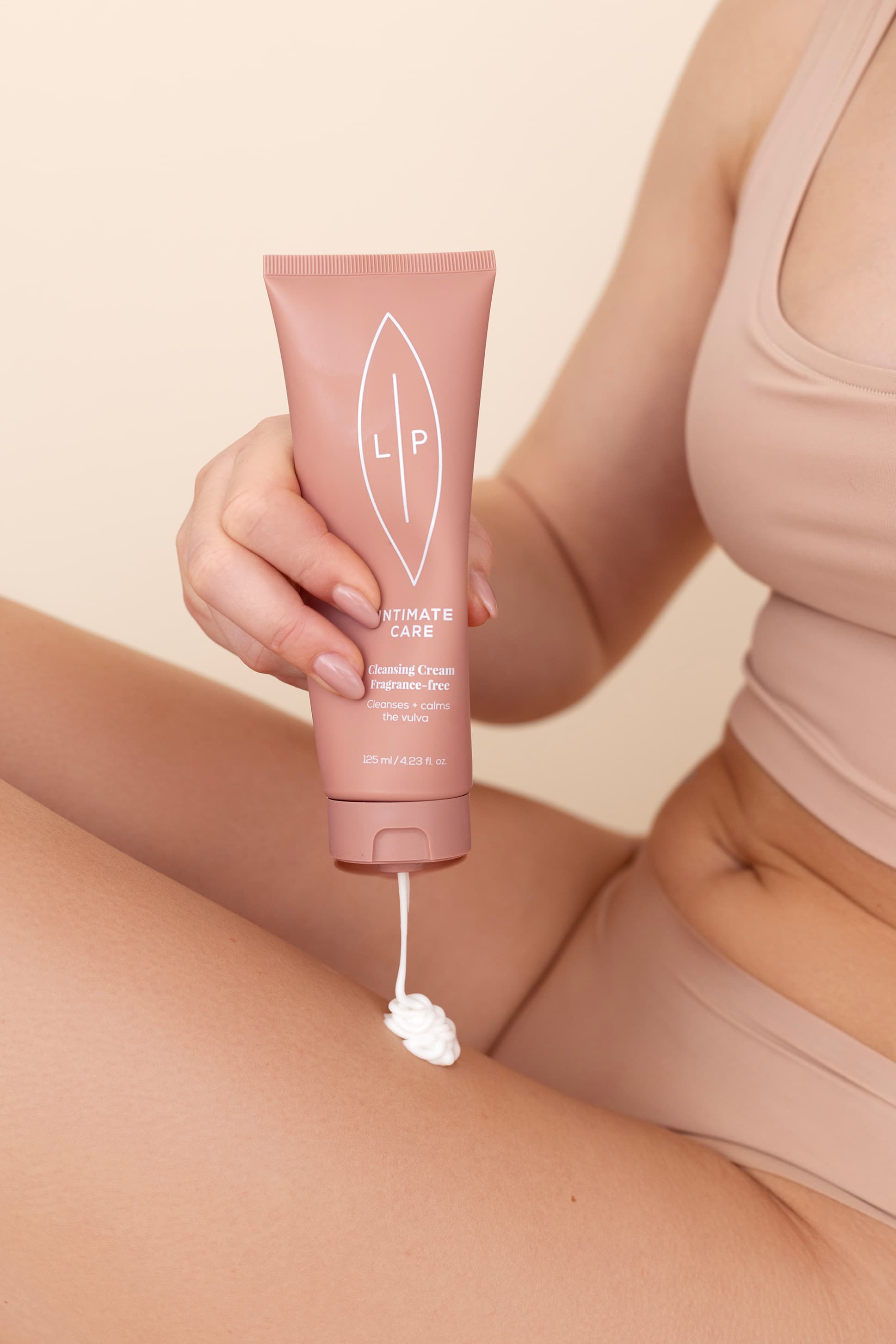 Lip Intimate Care Cleansing Cream 125 ml 2