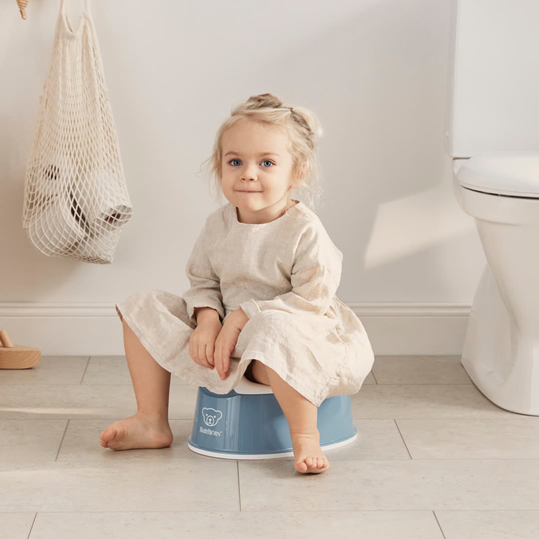 BabyBjörn Smart Potta Djupblå/Vit 3