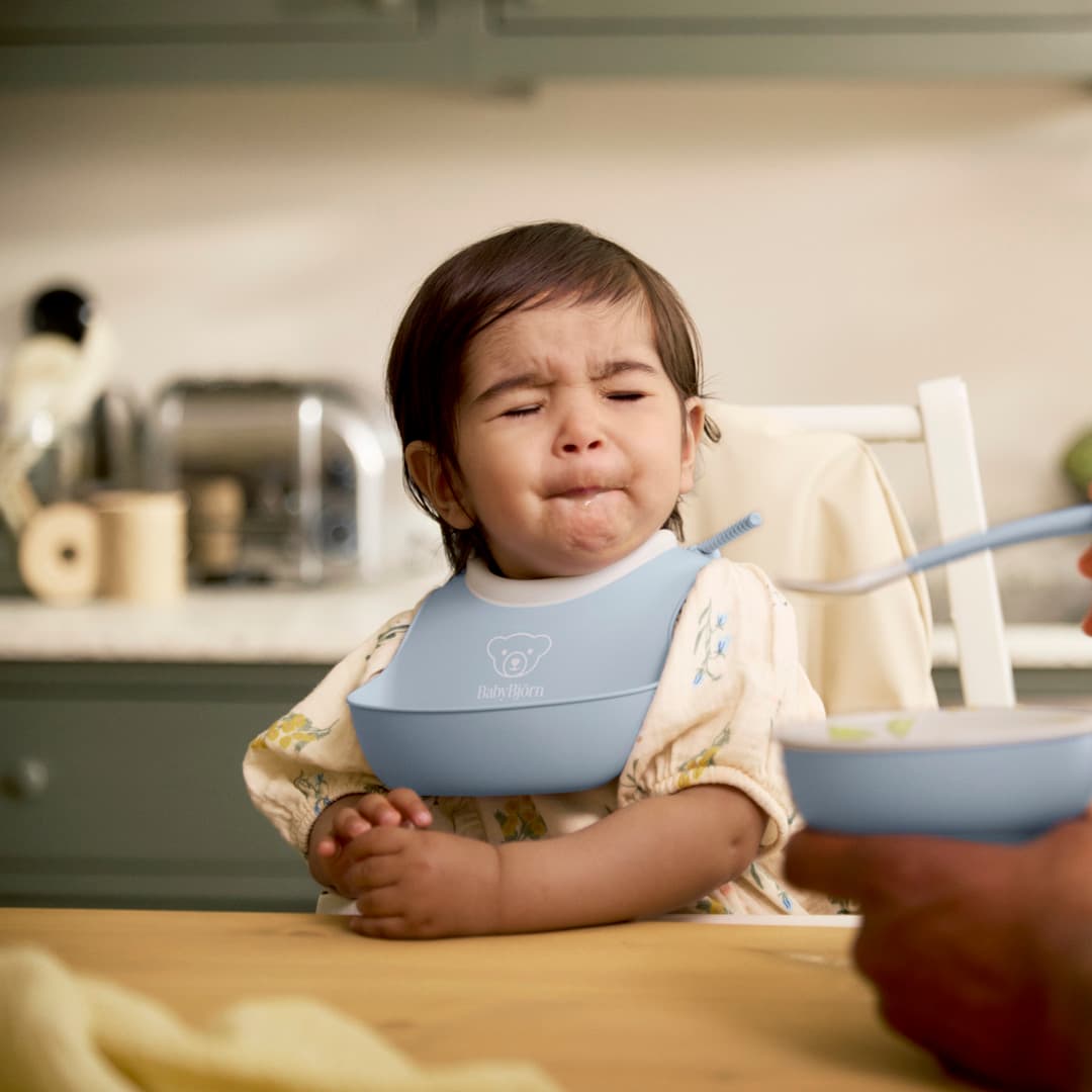 BabyBjörn Haklappsset Blekblå 2-pack - produktbild 2