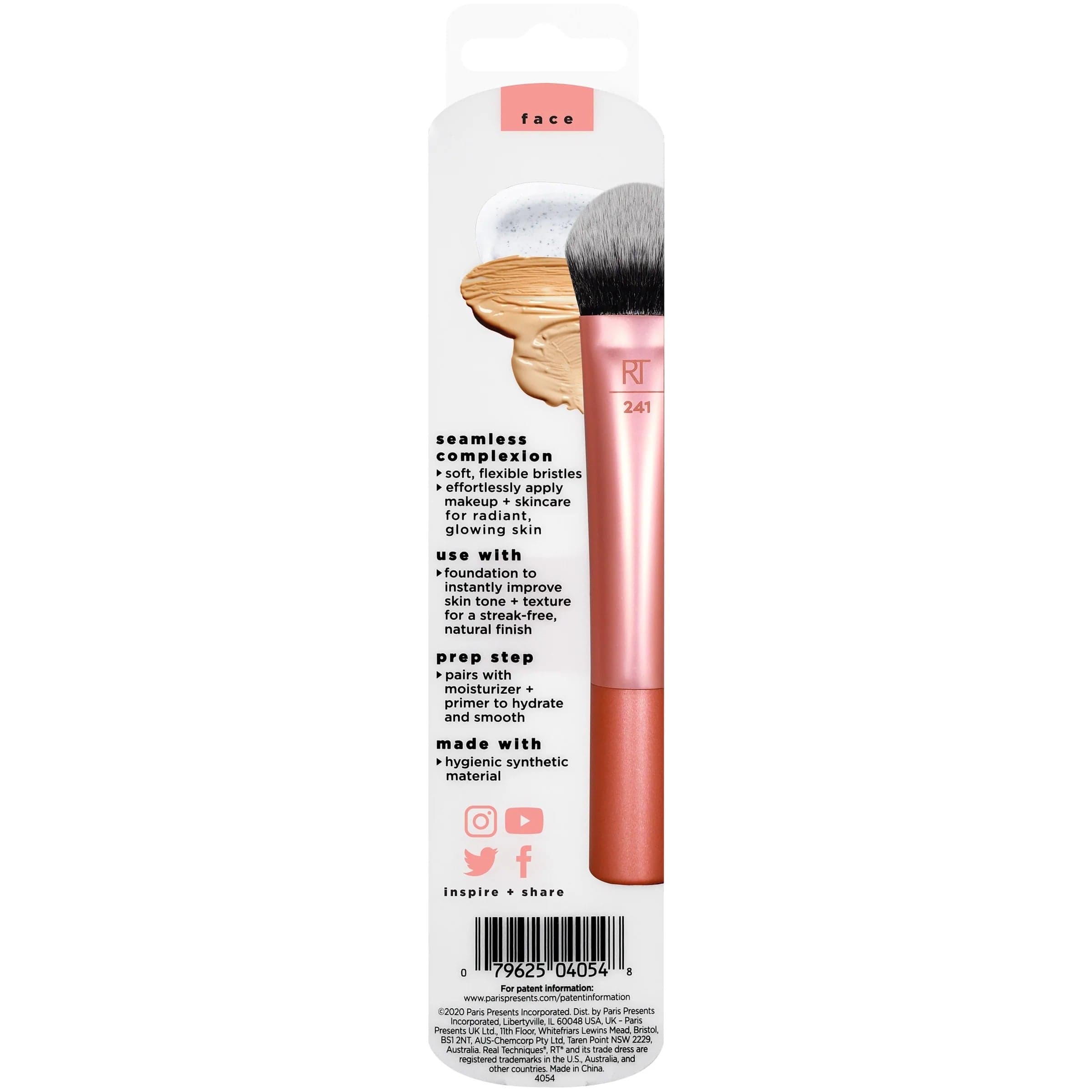 Real Techniques Seamless Complexion Brush 3