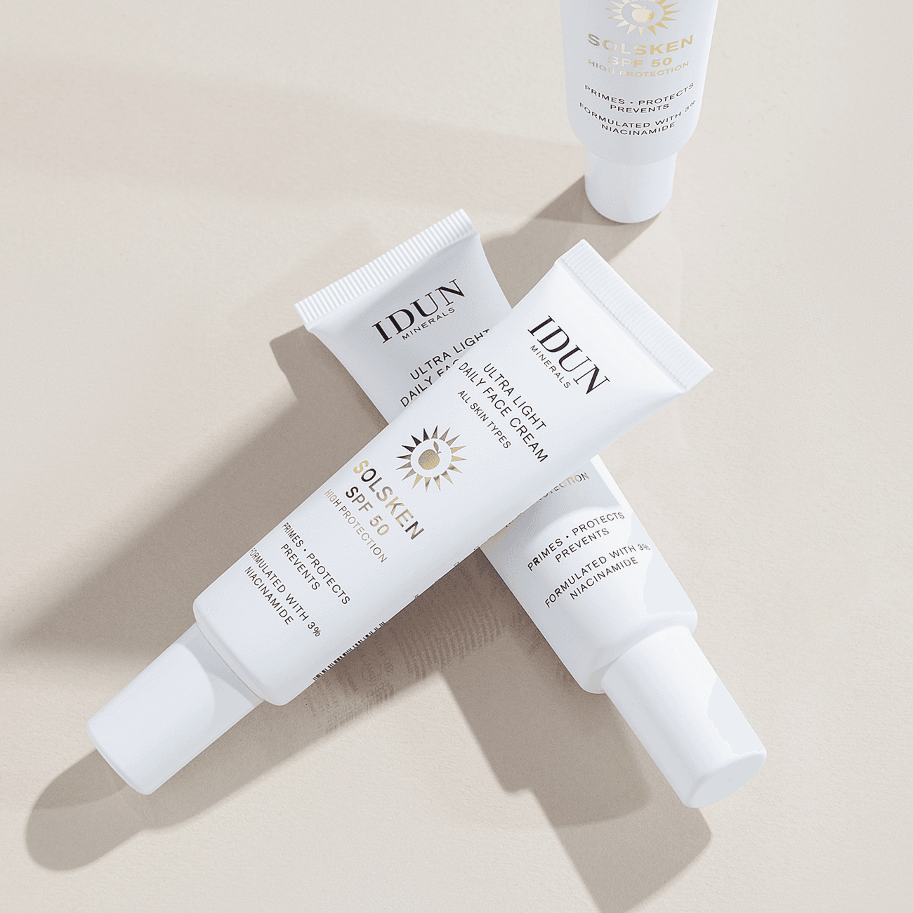 IDUN Minerals Ultra Light Daily Face Cream Solsken SPF50 30 ml - produktbild 2