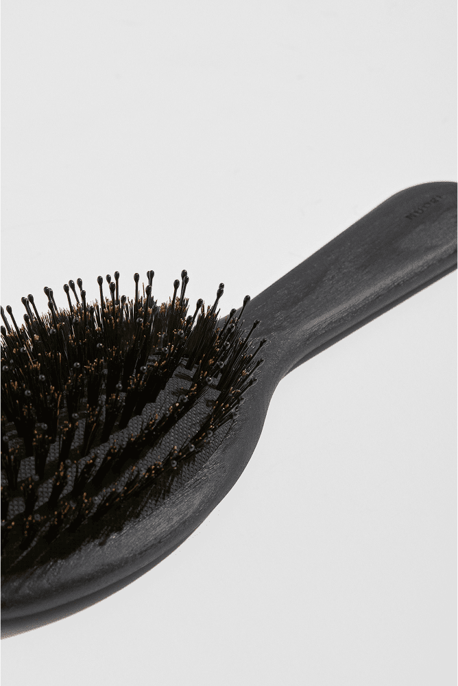 NUORI Revitalizing Hair Brush Small Black 2