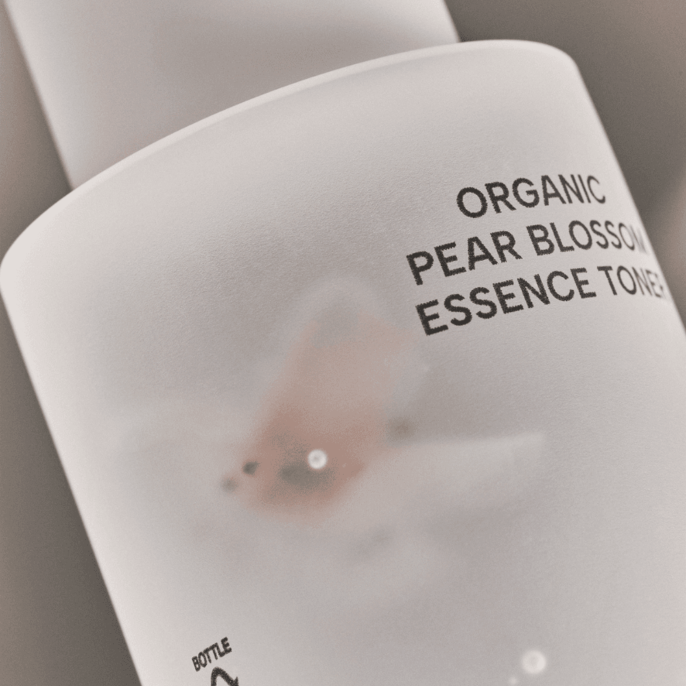 Whamisa Organic Pear Blossom Essence Toner 160 ml 4