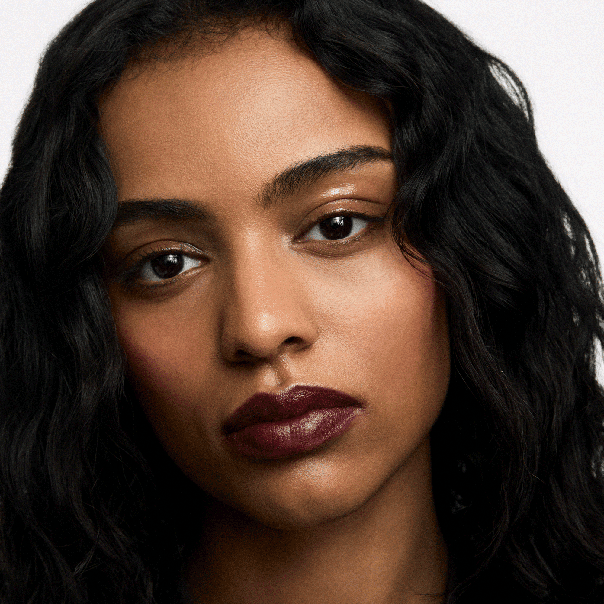 Inglot Velvet Define Lip Pencil Deep Burgundy 72 3