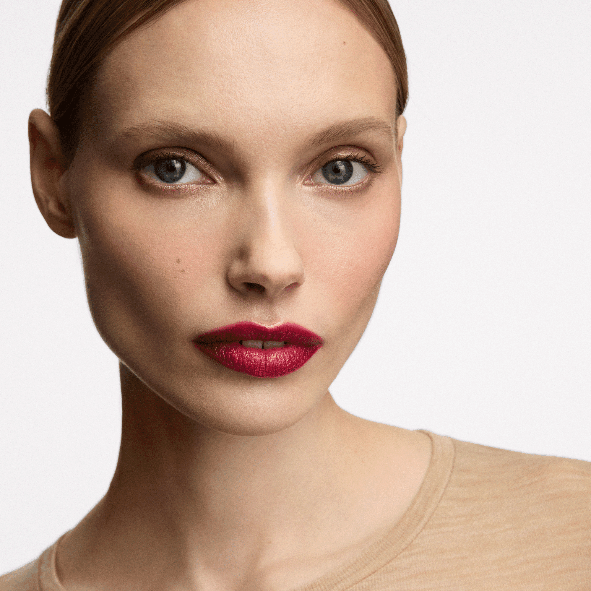 Inglot Velvet Define Lip Pencil Classic Cherry 71 2