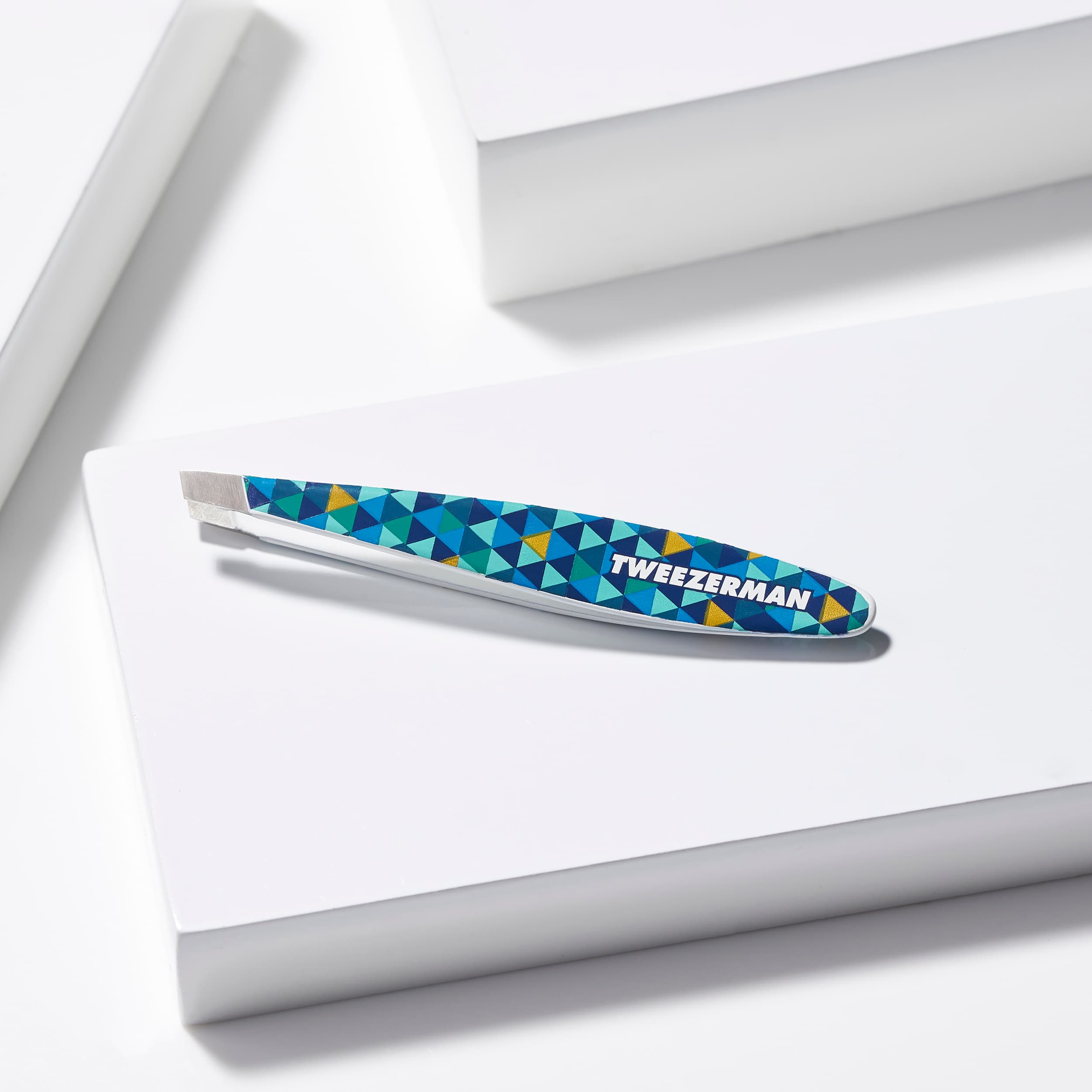 Tweezerman Mini Slant Tweezer Blue Mosaic 7 g 3